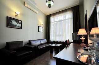 Отель Boutique Hotel O. Galogre Батуми Люкс с 2 отдельными кроватями-2