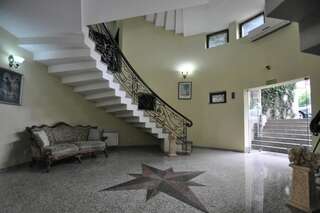 Отель Boutique Hotel O. Galogre Батуми Люкс с 2 отдельными кроватями-12